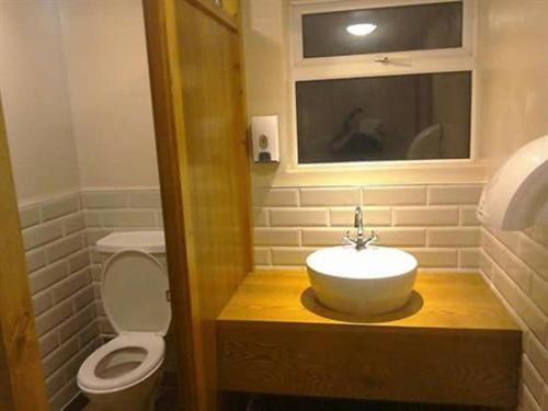Holland Hotel Llanfachraeth 외부 사진