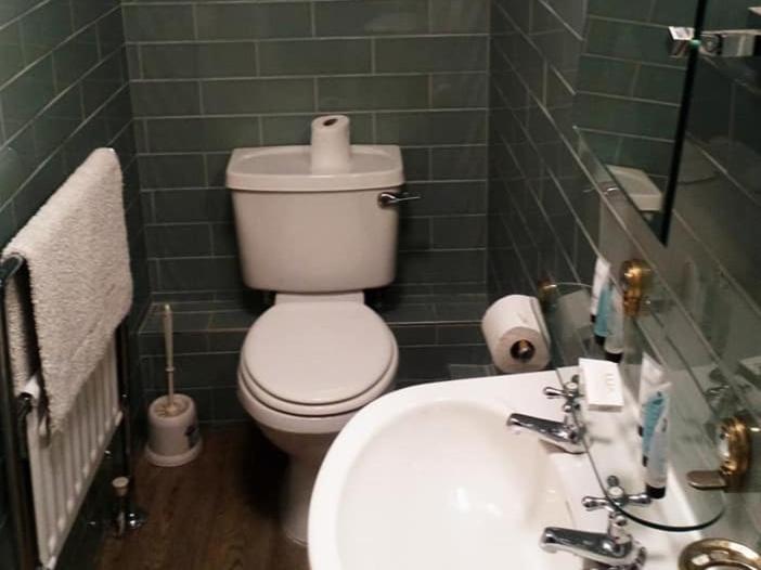 Holland Hotel Llanfachraeth 외부 사진