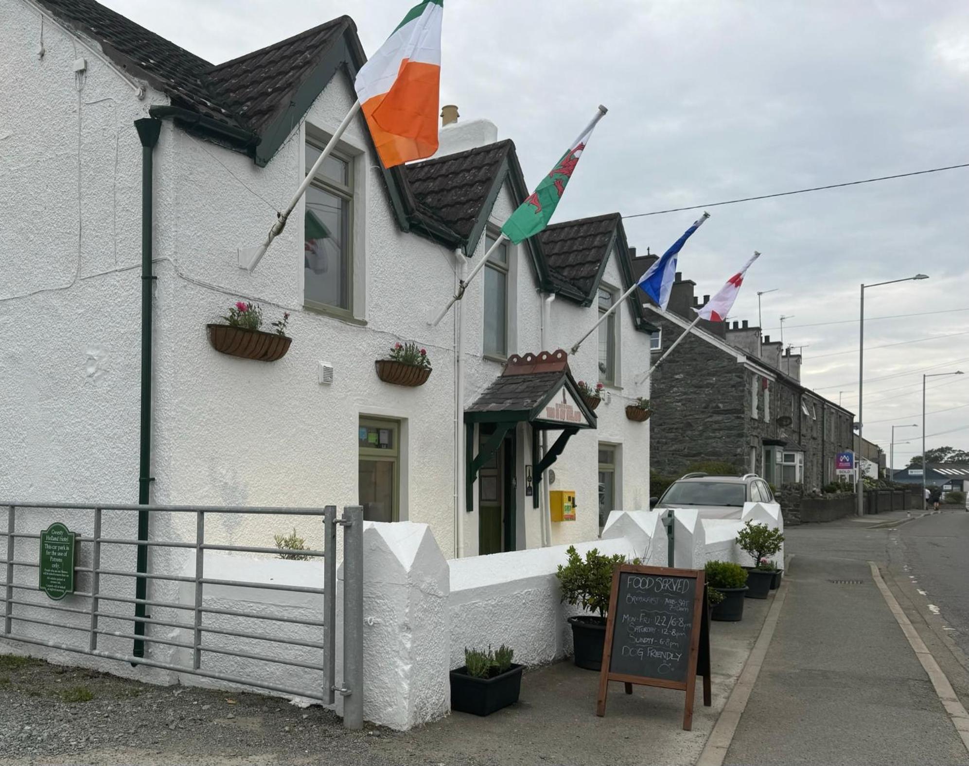 Holland Hotel Llanfachraeth 외부 사진